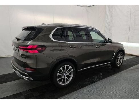 Used 2026 BMW X5 xDrive40i AWD/4WD image 6