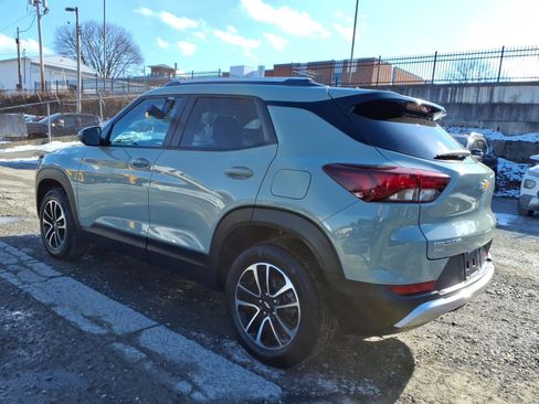 Used 2025 Chevrolet TrailBlazer LT image 5