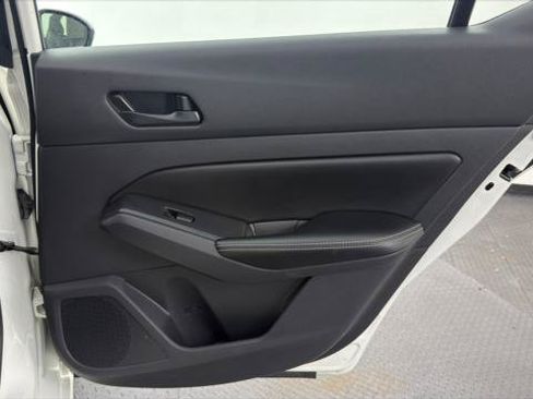 Used 2025 Nissan Altima 2.5 SV FWD image 21