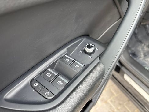 Used 2022 Audi Q5 2.0T Premium image 11