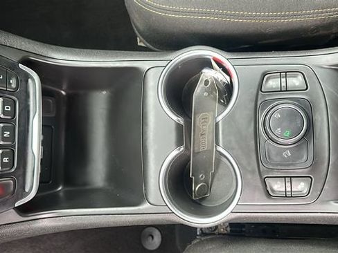 Used 2019 GMC Terrain SLE w/ Driver Convenience Package AWD/4WD image 13