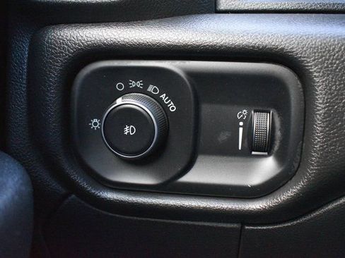 Used 2022 RAM 5500 Tradesman w/ Chrome Appearance Group image 14