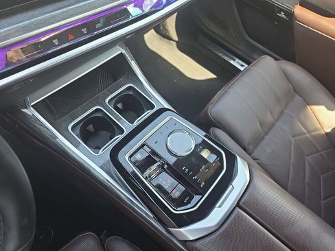 Used 2025 BMW 740i RWD image 25