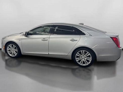Used 2019 Cadillac XTS Luxury image 5