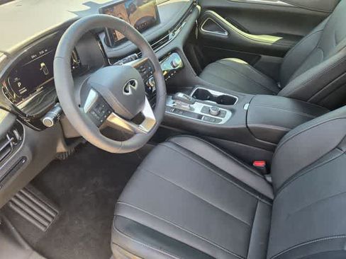 Certified 2026 INFINITI QX60 Luxe w/ Cargo Package FWD image 2
