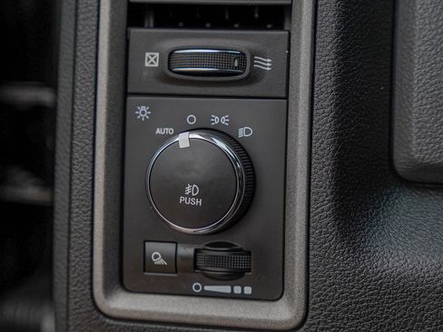 Used 2016 RAM 1500 Express w/ Black Ram 1500 Express Group image 34