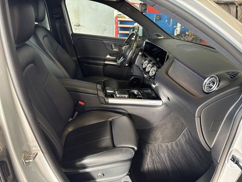 Used 2021 Mercedes-Benz GLA 250 4MATIC image 19