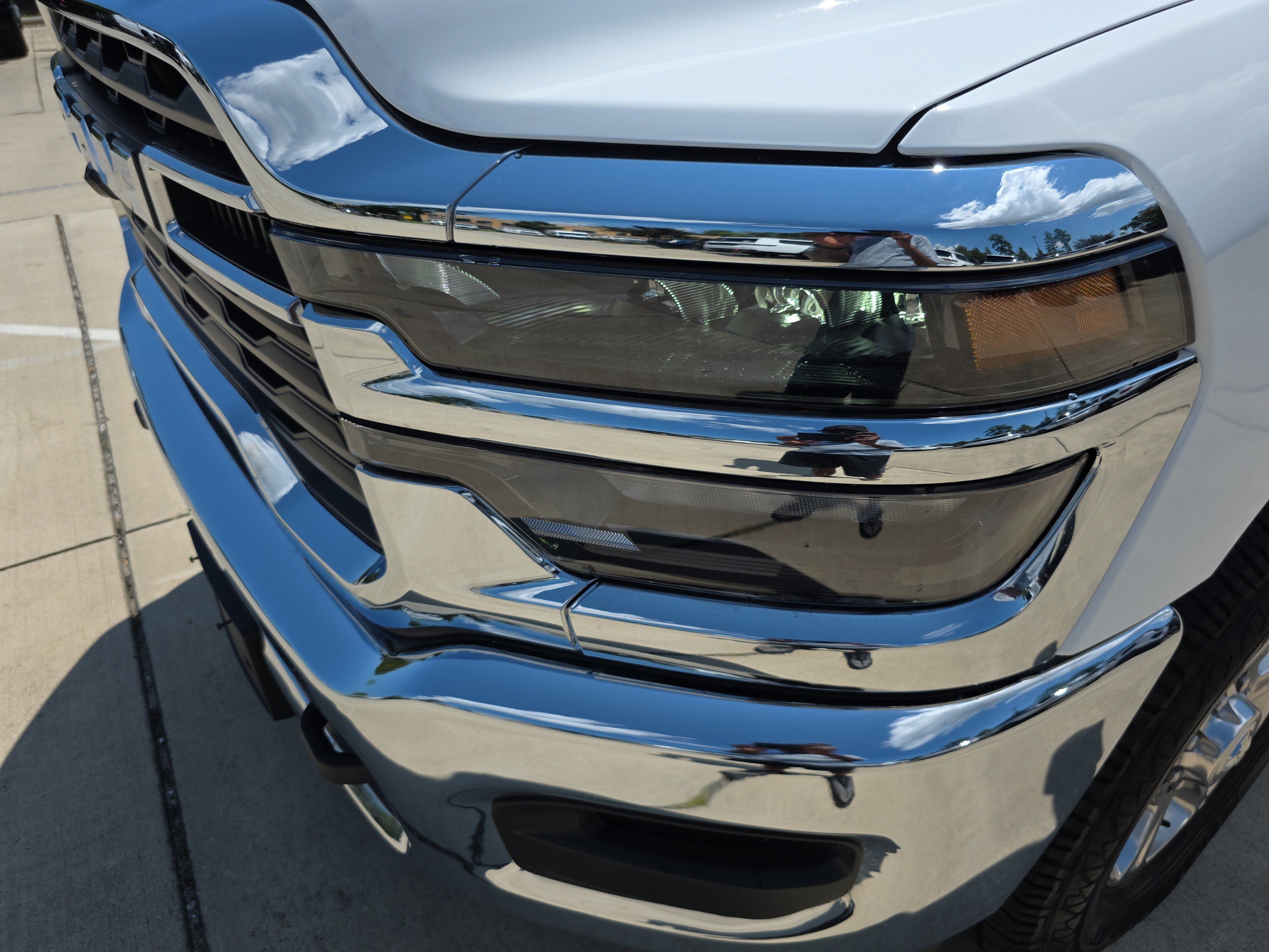 Used 2025 RAM 3500 Big Horn AWD/4WD image 5