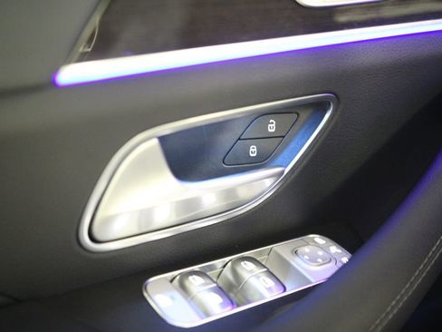 Certified 2025 Mercedes-Benz GLE 350 4MATIC image 24