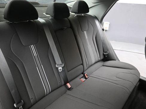 Certified 2024 Hyundai Elantra SEL w/ Convenience Package image 16