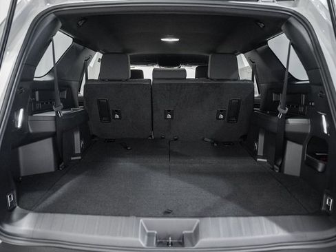 New 2026 Toyota 4Runner SR5 image 8