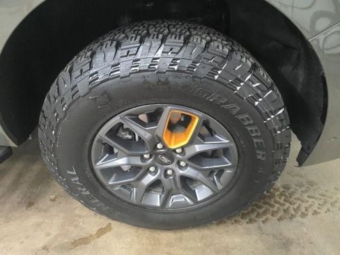 Used 2025 Ford Expedition Tremor AWD/4WD image 2
