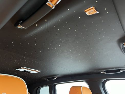 Used 2022 Rolls-Royce Cullinan image 26