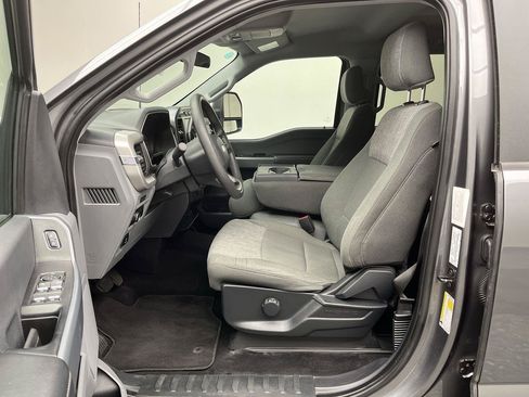 Used 2023 Ford F150 XLT w/ Trailer Tow Package AWD/4WD image 3