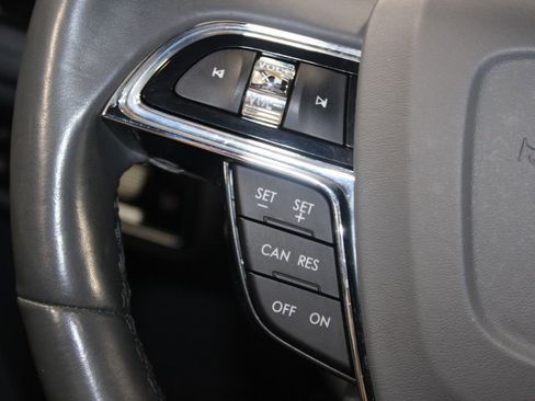 Used 2022 Lincoln Nautilus Reserve image 36