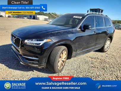 Used 2016 Volvo XC90 T6 Momentum