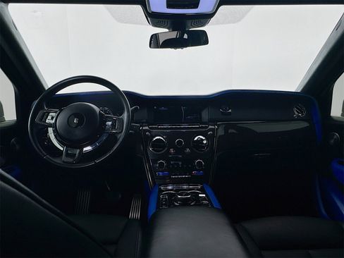 Certified 2021 Rolls-Royce Cullinan Black Badge image 23