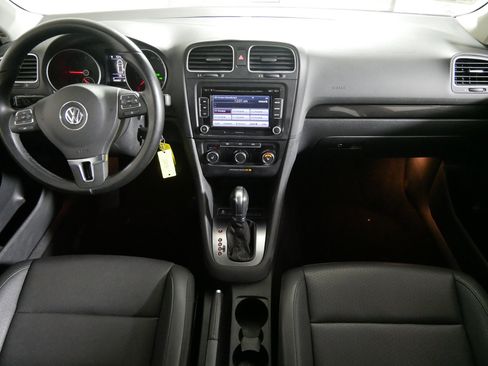 Used 2013 Volkswagen Jetta TDI image 10