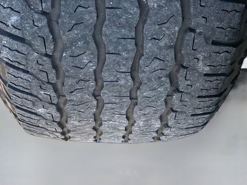 Used 2024 Chevrolet Tahoe Z71 image 43