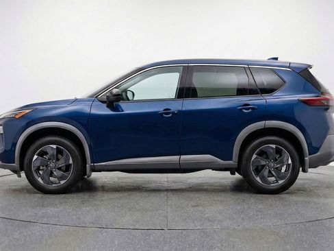 Used 2025 Nissan Rogue SV AWD/4WD image 5