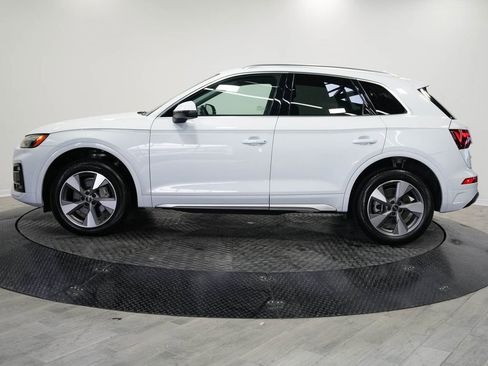 Used 2023 Audi Q5 2.0T Premium w/ Convenience Package AWD/4WD image 4
