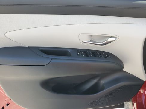 Used 2025 Hyundai Tucson SEL image 28