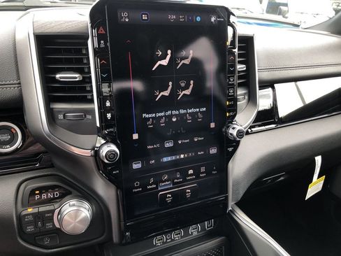 New 2026 RAM 1500 Laramie AWD/4WD image 22