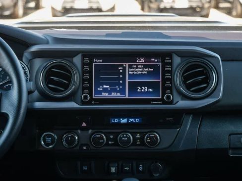 Used 2023 Toyota Tacoma TRD Sport image 13