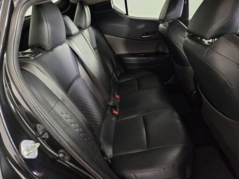 Used 2020 Toyota C-HR Limited FWD image 27