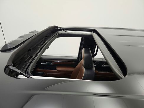 Used 2024 GMC Sierra 3500 Denali Ultimate image 11