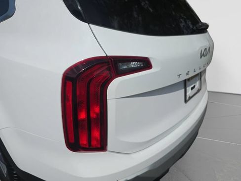 Used 2024 Kia Telluride LX FWD image 37