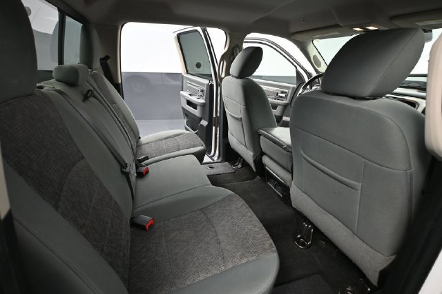 Used 2017 RAM 1500 Big Horn RWD image 33