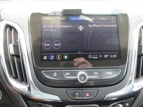 Used 2024 Chevrolet Equinox Premier FWD image 26