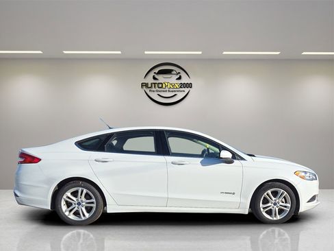 Used 2018 Ford Fusion S image 8