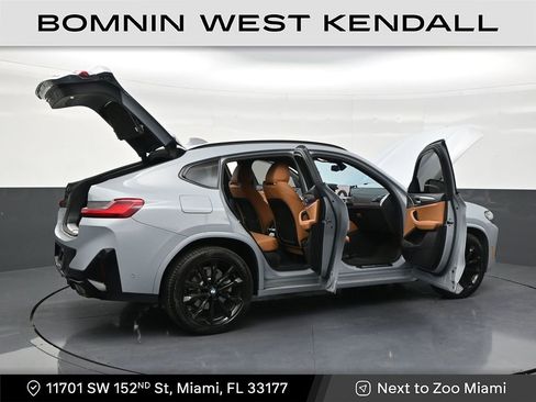 Used 2025 BMW X4 xDrive30i image 29