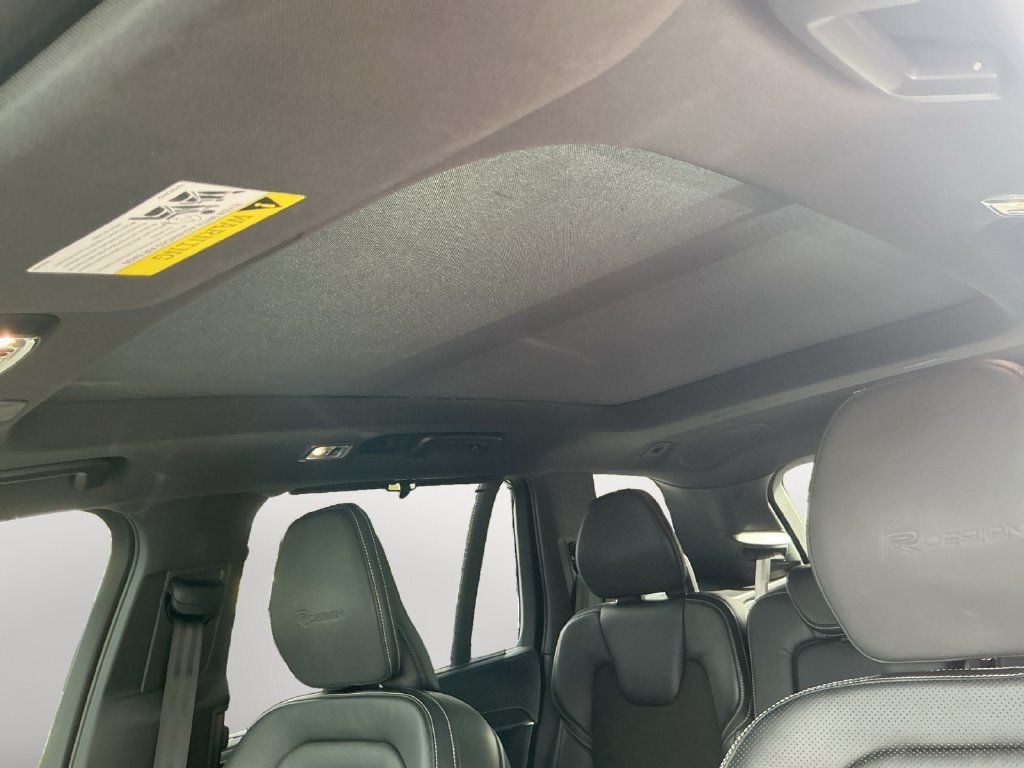 Used 2019 Volvo XC90 T6 R-Design w/ Protection Package AWD/4WD image 12