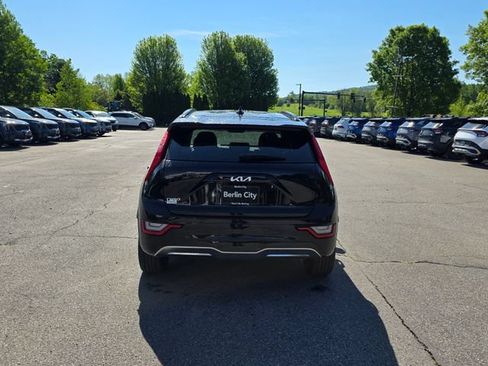 New 2026 Kia Niro Wave w/ Wave Preserve Package FWD image 7