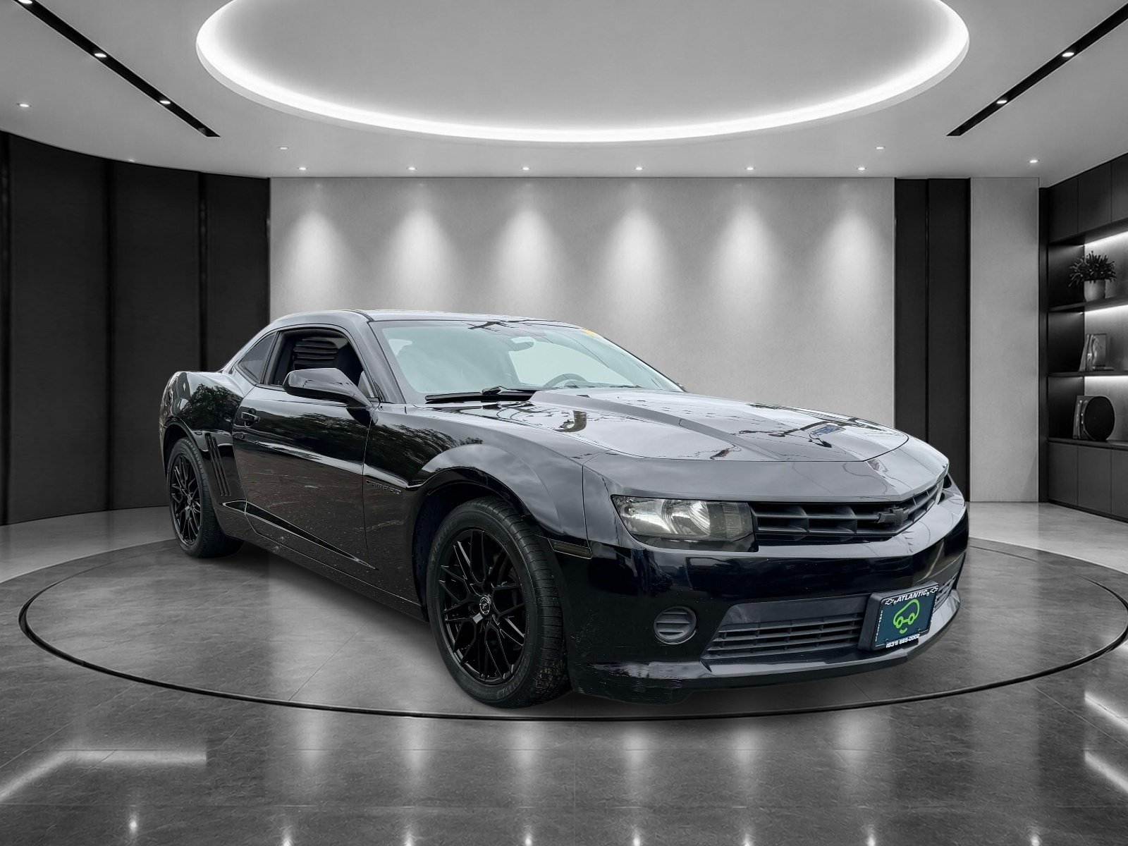 Used 2014 Chevrolet Camaro LS RWD image 2