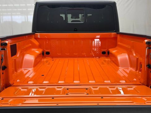 New 2025 Jeep Gladiator Sport image 10