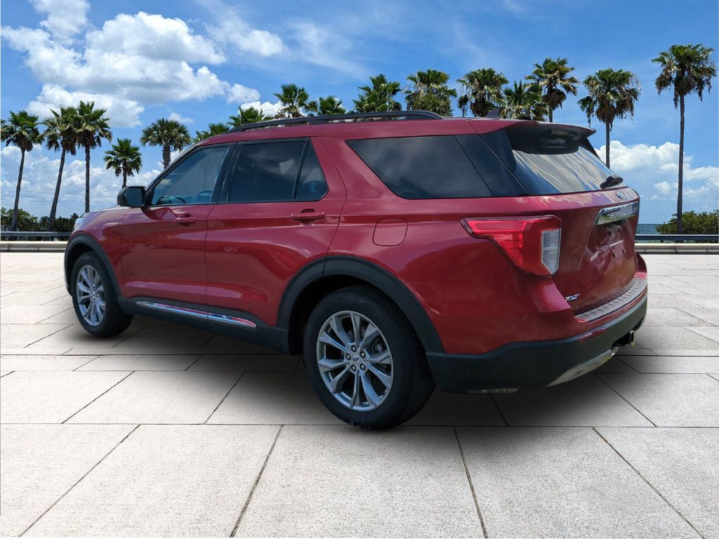Used 2023 Ford Explorer XLT w/ Equipment Group 202A RWD image 6