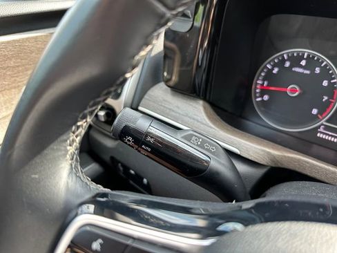 Used 2022 Kia Sorento S AWD/4WD image 25