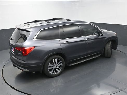 Used 2018 Honda Pilot Touring image 38