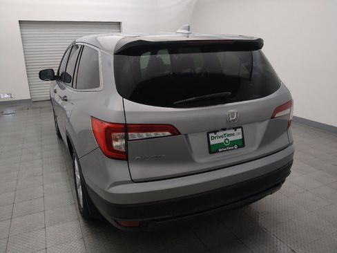 Used 2021 Honda Pilot LX image 6
