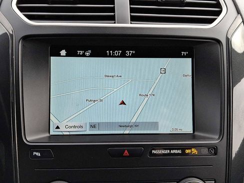 Certified 2019 Ford Explorer XLT w/ Equipment Group 202A image 19