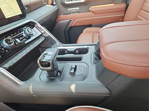 New 2026 GMC Sierra 1500 Denali Ultimate w/ LPO, Black Badging Package AWD/4WD image 25