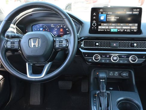 Used 2023 Honda Civic Touring image 10