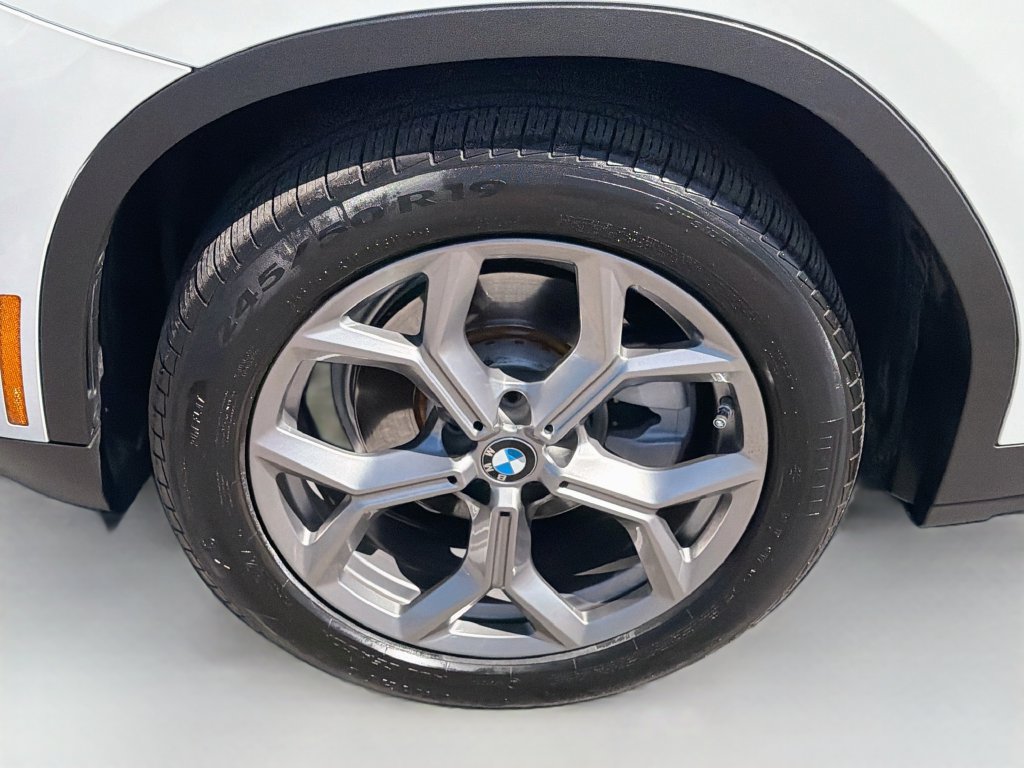 Used 2023 BMW X3 sDrive30i w/ Premium Package RWD image 43