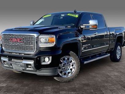Used 2018 GMC Sierra 2500 Denali w/ Duramax Plus Package