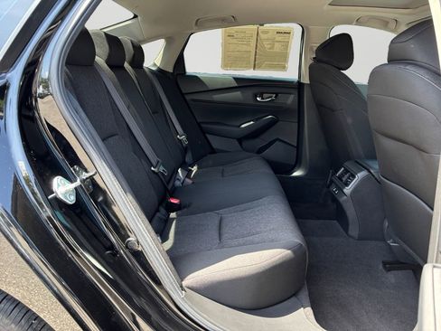 Used 2025 Honda Accord SE image 13