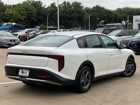 Used 2025 Kia K4 FWD image 4
